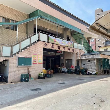 Zucuo Homestay Нанган Екстериор снимка