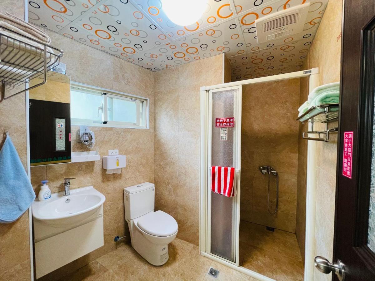 Zucuo Homestay Нанган Екстериор снимка