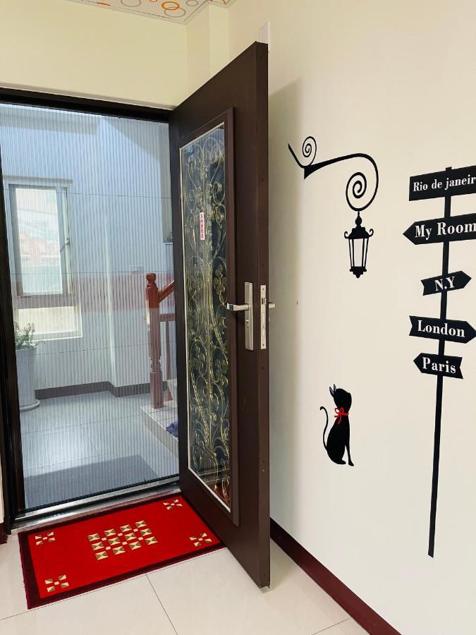 Zucuo Homestay Нанган Екстериор снимка