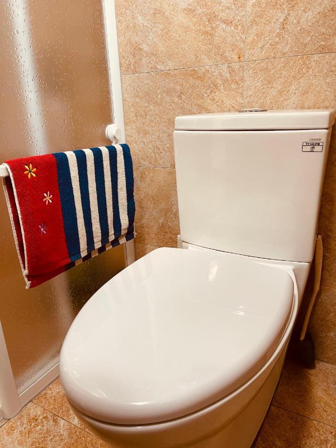 Zucuo Homestay Нанган Екстериор снимка