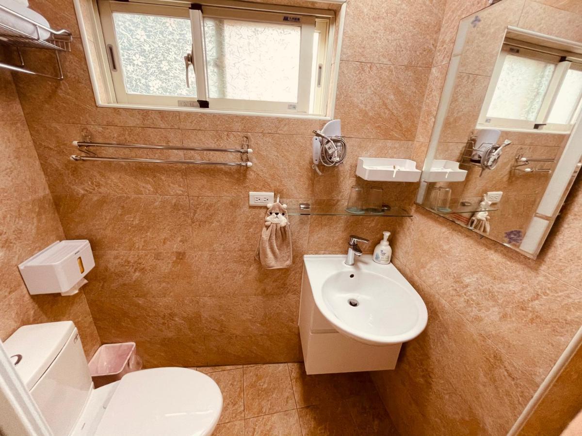 Zucuo Homestay Нанган Екстериор снимка